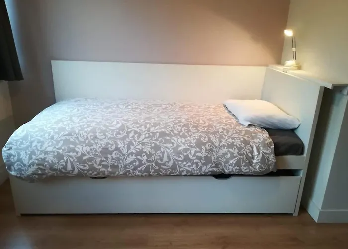 Fully Equipped Two Bedroom Apartment Schuman Area