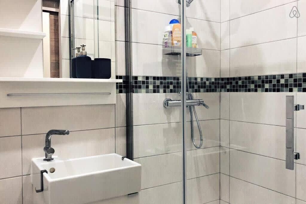Appartamento Fully Equipped Two Bedroom Schuman Area *